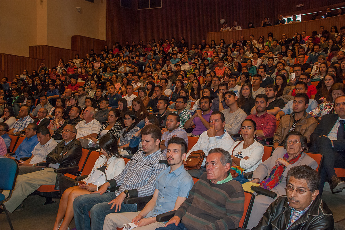 Humberto De La Calle Colma Auditorio En La U N Sede Manizales