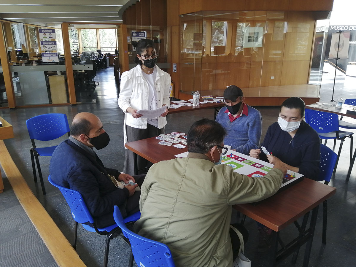 A través de un juego de mesa, estudiantes de la UNAL buscan disminuir el estigma de la población pospenada en el país. Foto: Cortesía María Paula Cortés