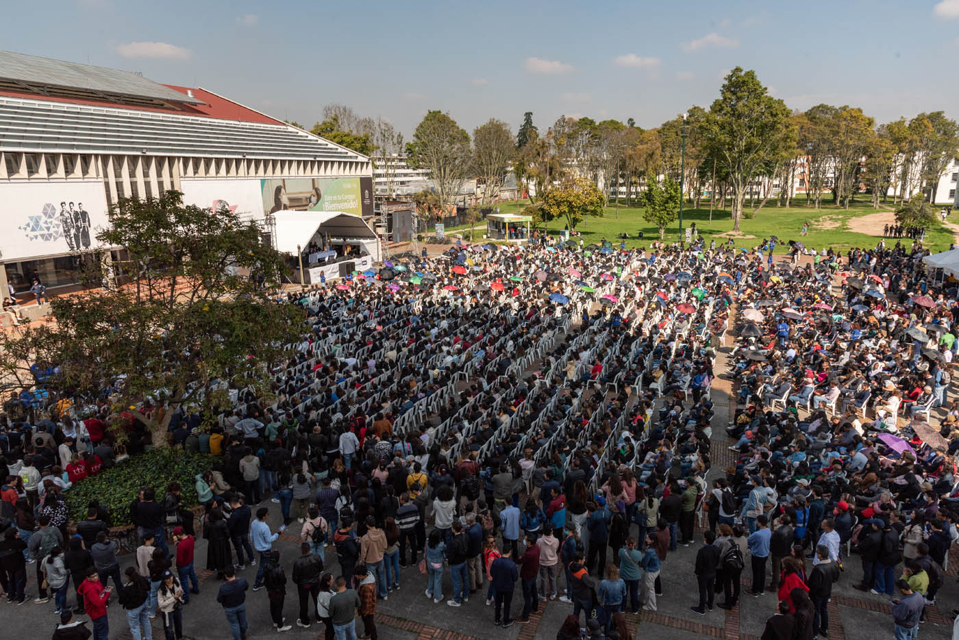 La UNAL le dio la bienvenida a los admitidos al primer semestre del 2024. Fotos: Jeimi Villamizar – Unimedios.