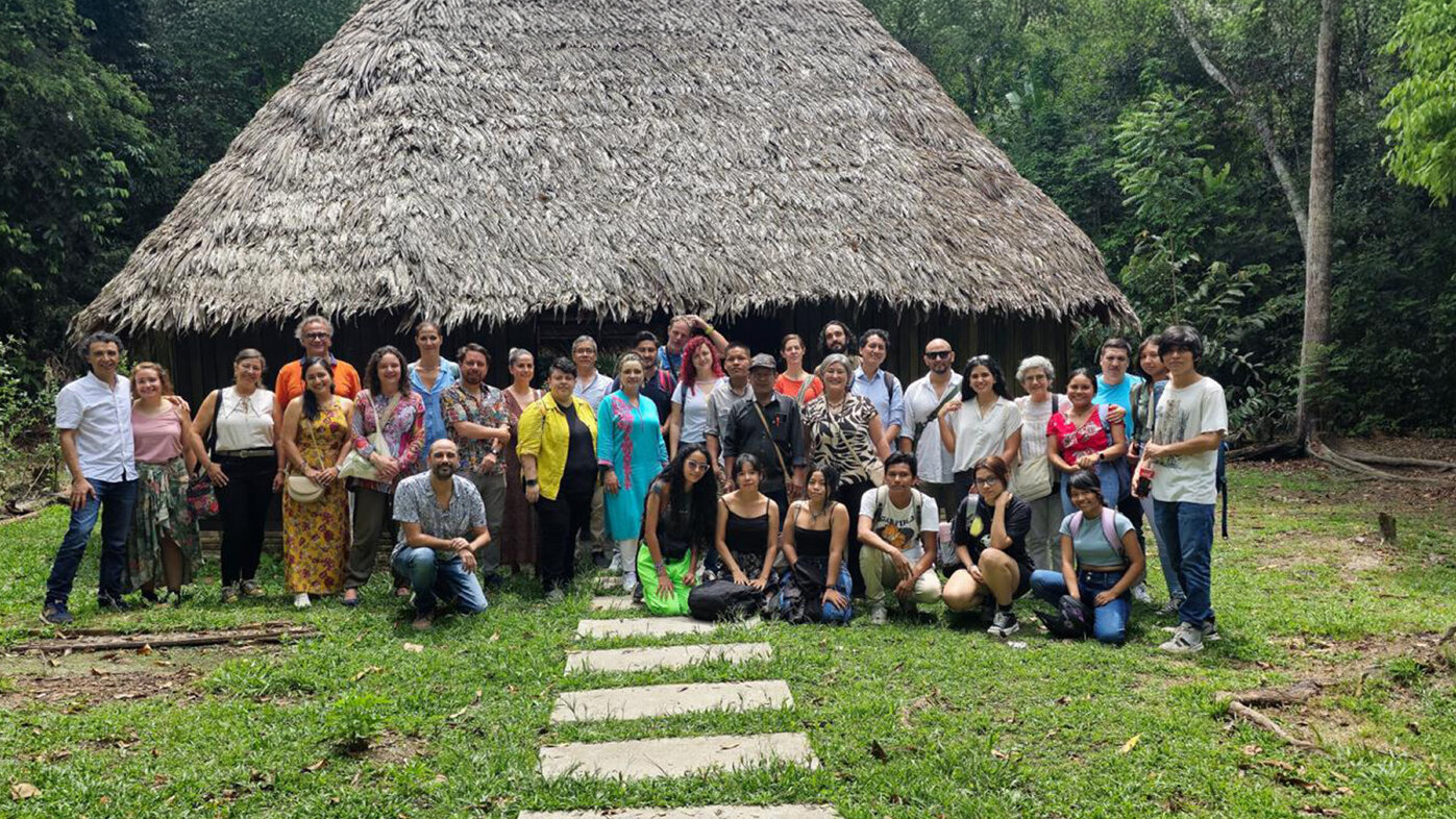 Participantes e invitados al IV Encuentro de la Red de Escuelas y Facultades de Arquitectura Latinoamericanas (Refal), celebrado en la UNAL Sede Amazonia. Fotos: Harrison Calderón, UNAL Sede Amazonia.