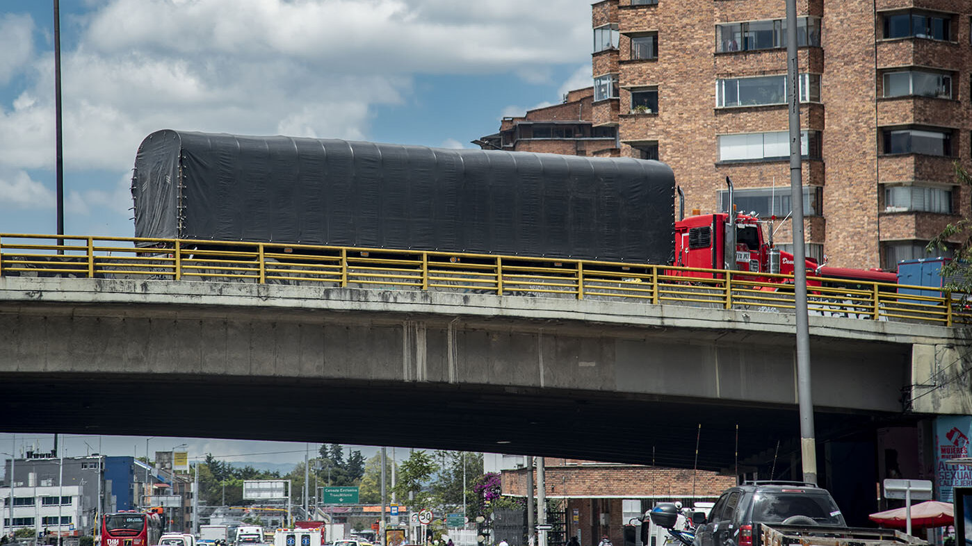 El modelo convierte en números la incertidumbre de lo que podría pensarse de los materiales ante un diseño de obra. Foto: Nicol Torres, Unimedios.