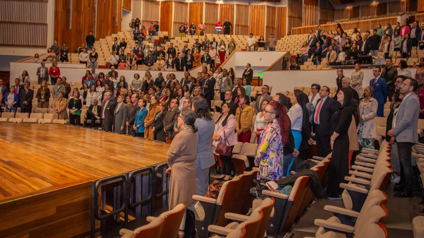 La ceremonia se realizó en el auditorio León de Greiff de la UNAL Sede Bogotá. Fotos: María Fernanda Londoño, Unimedios. 