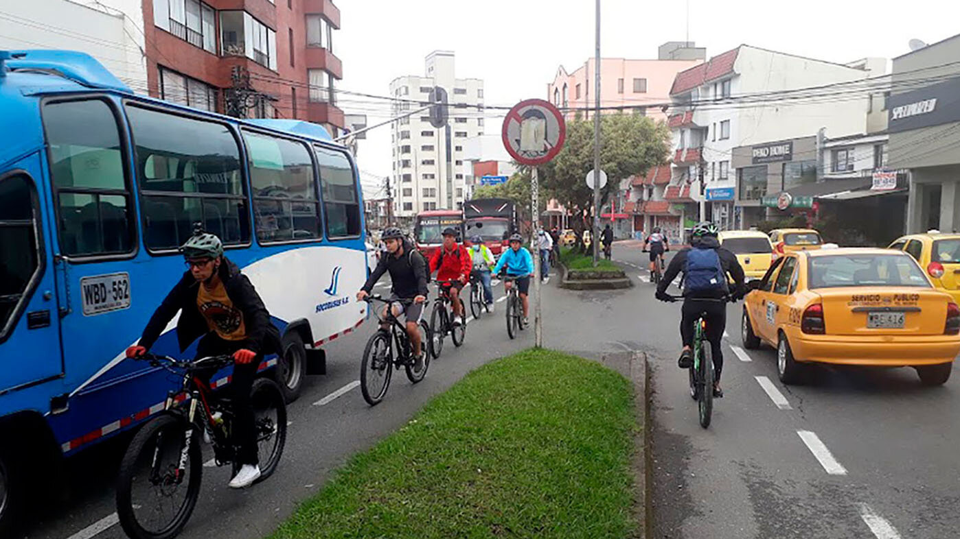 En Manizales las velocidades del viento son bajas y limitan la dispersión de los agentes contaminantes en el aire. Foto: María Valencia, ingeniera química de la UNAL Sede Manizales.