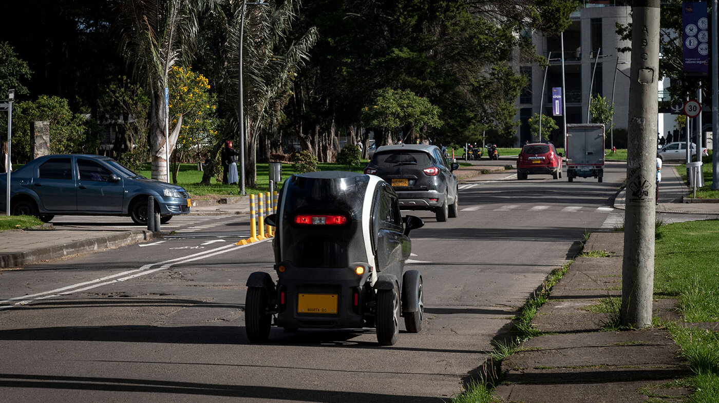 La implementación de vehículos eléctricos en todo el mundo es una necesidad cada vez más evidente. Foto: Nicol Torres, Unimedios.