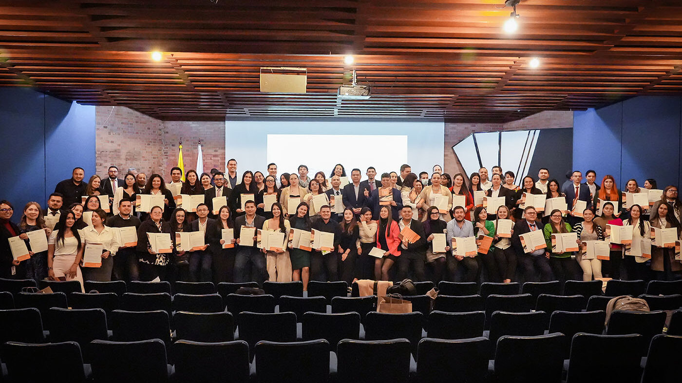 En el Diplomado participaron 144 funcionarios de 63 municipios de Cundinamarca. Foto: Oficina de Comunicaciones FCE.