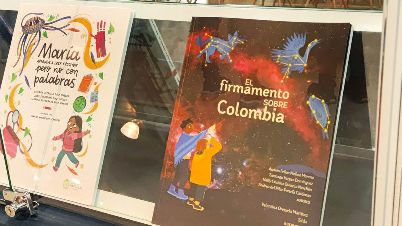 El firmamento sobre Colombia es una de las novedades de la Editorial UNAL en la FILBo 2024. Foto: Santiago Vargas, profesor del OAN.