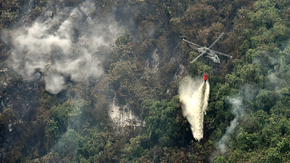 Los incendios afectan la calidad del aire en el Valle de Aburra. Luis ROBAYO / AFP