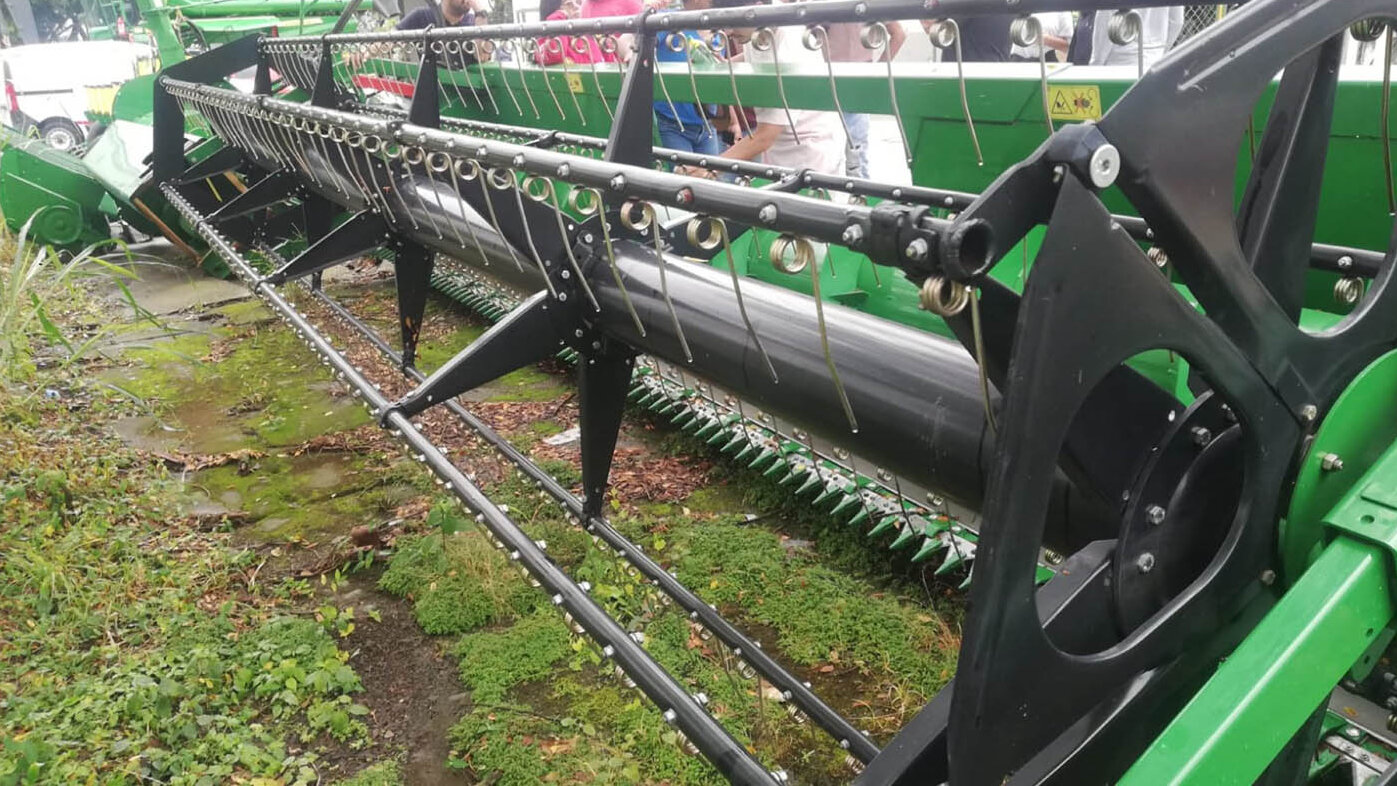 Máquina de última tecnología utilizada para cosechar el arroz en Tolima. Fotos: profesor Oscar Chaparro, Facultad de Ciencias Agropecuarias, UNAL Sede Palmira.