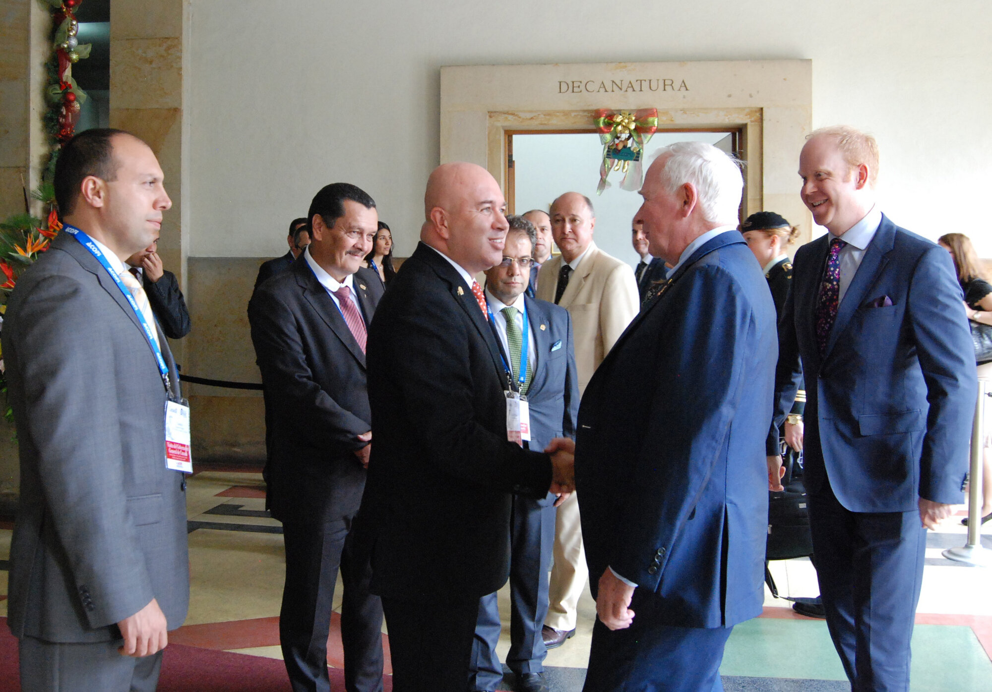 Delegación de la Universidad Nacional de Colombia recibe al gobernador de Canadá, David Lloyd Johnston, en la Facultad de Minas. Fotos: Gimena Ruiz