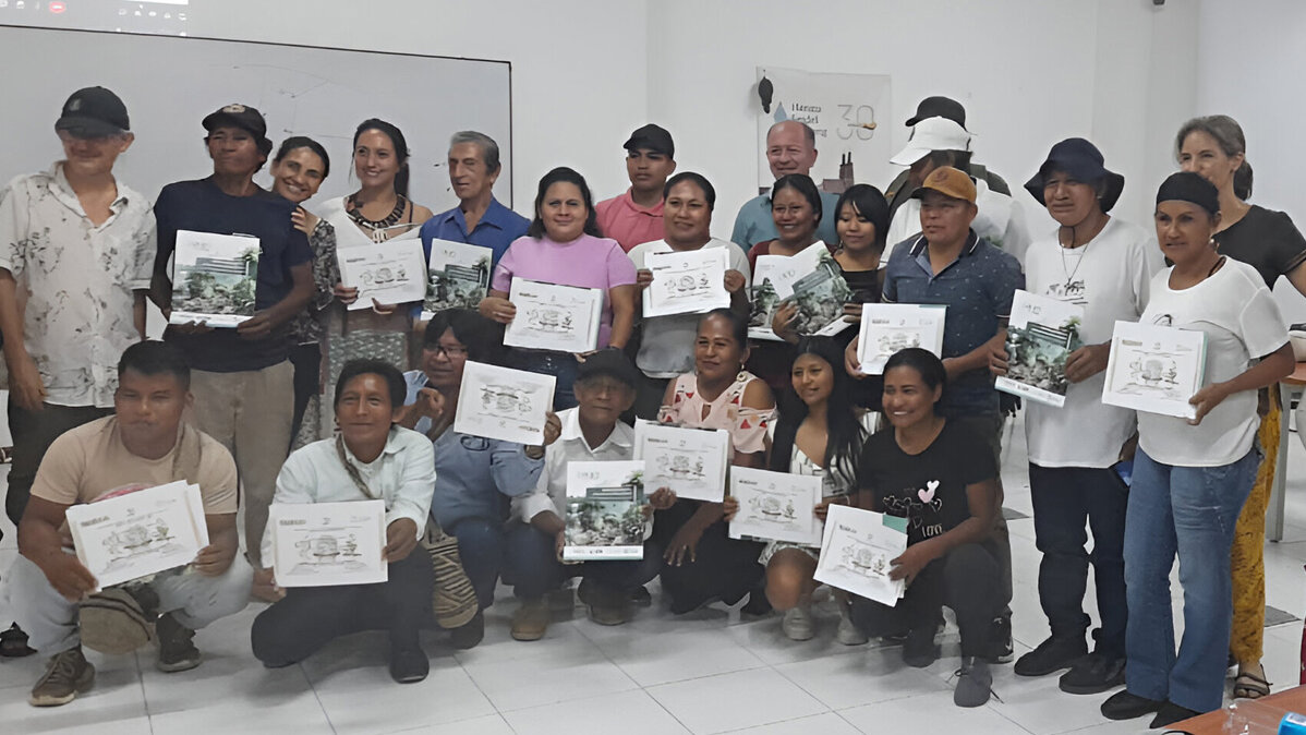 Representantes y líderes indígenas participantes del Diplomado en Salud Colectiva Intercultural: Pensando desde el cuidado de la vida. Foto: Edgar Bolívar.