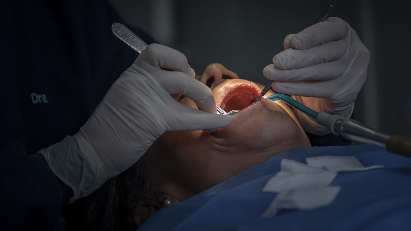 Según el Observatorio Mundial de Cáncer, en 2022 se presentaron en el mundo 389.485 casos nuevos de cáncer oral. Foto: archivo Unimedios.