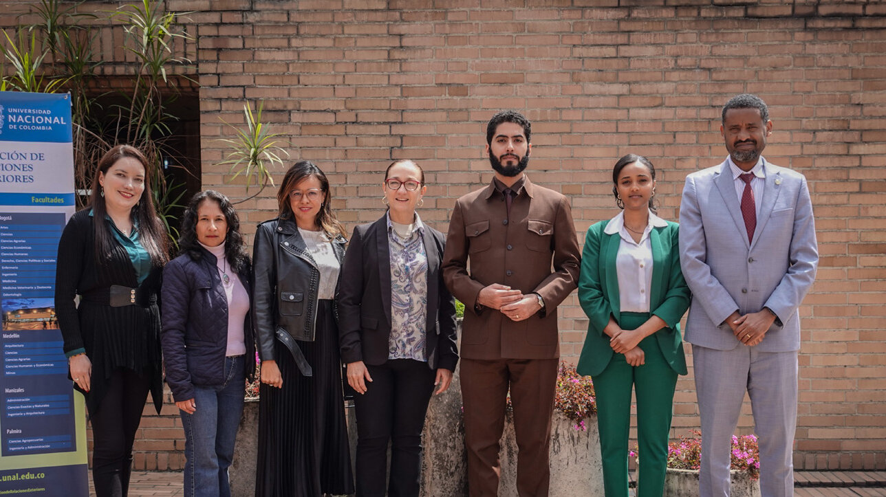 Delegados de la Organización de Cooperación del Sur (OCS) y miembros de la DRE de la UNAL. Foto: William Díaz, DRE. 