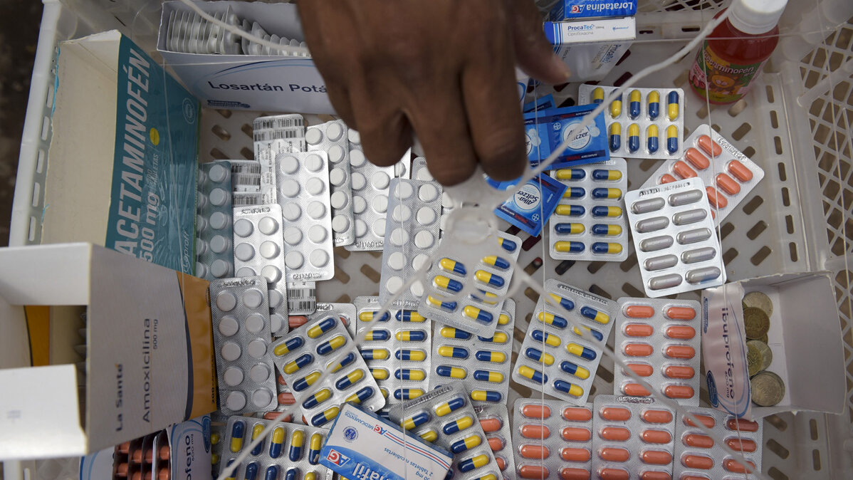 La pandemia explicaría el aumento en el consumo de antibióticos intrahospitalarios. Raul ARBOLEDA / AFP