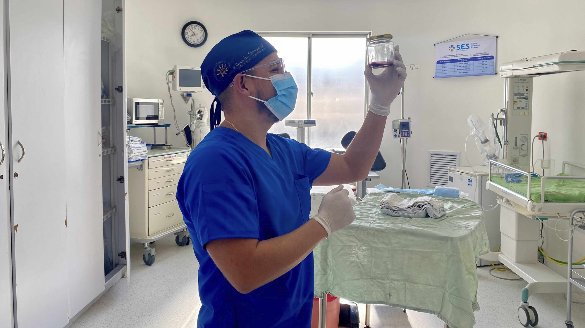 Toma de muestras de placentas en el área de Ginecoobstetricia del Hospital Universitario de Caldas. Foto: Natalia López Arboleda, Unimedios Manizales. 