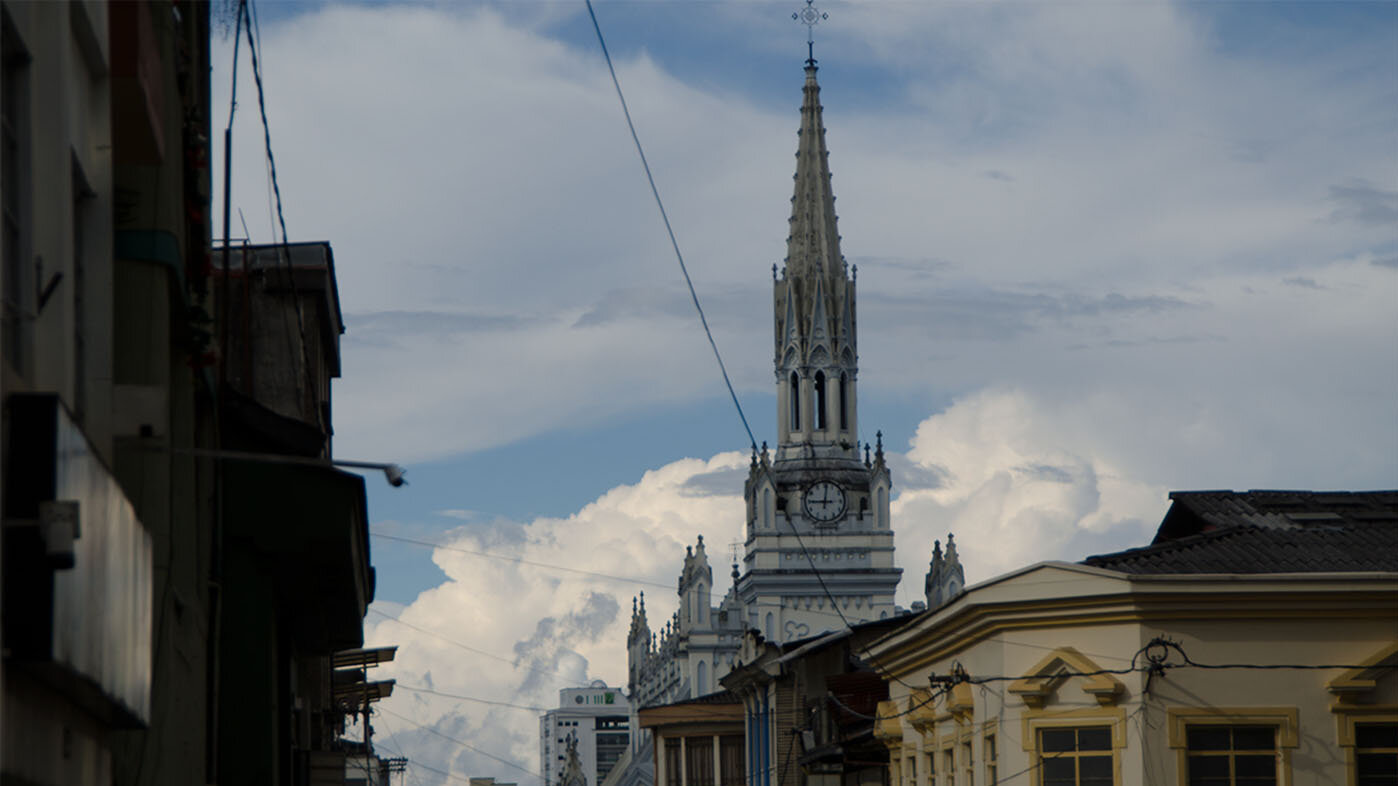 Inicialmente en Manizales las construcciones se realizaron en tapia, luego se pasó al bahareque en caña brava, y finalmente se llegó al bahareque en guadua. Foto: Óscar Laverde Robayo, Unimedios Manizales.