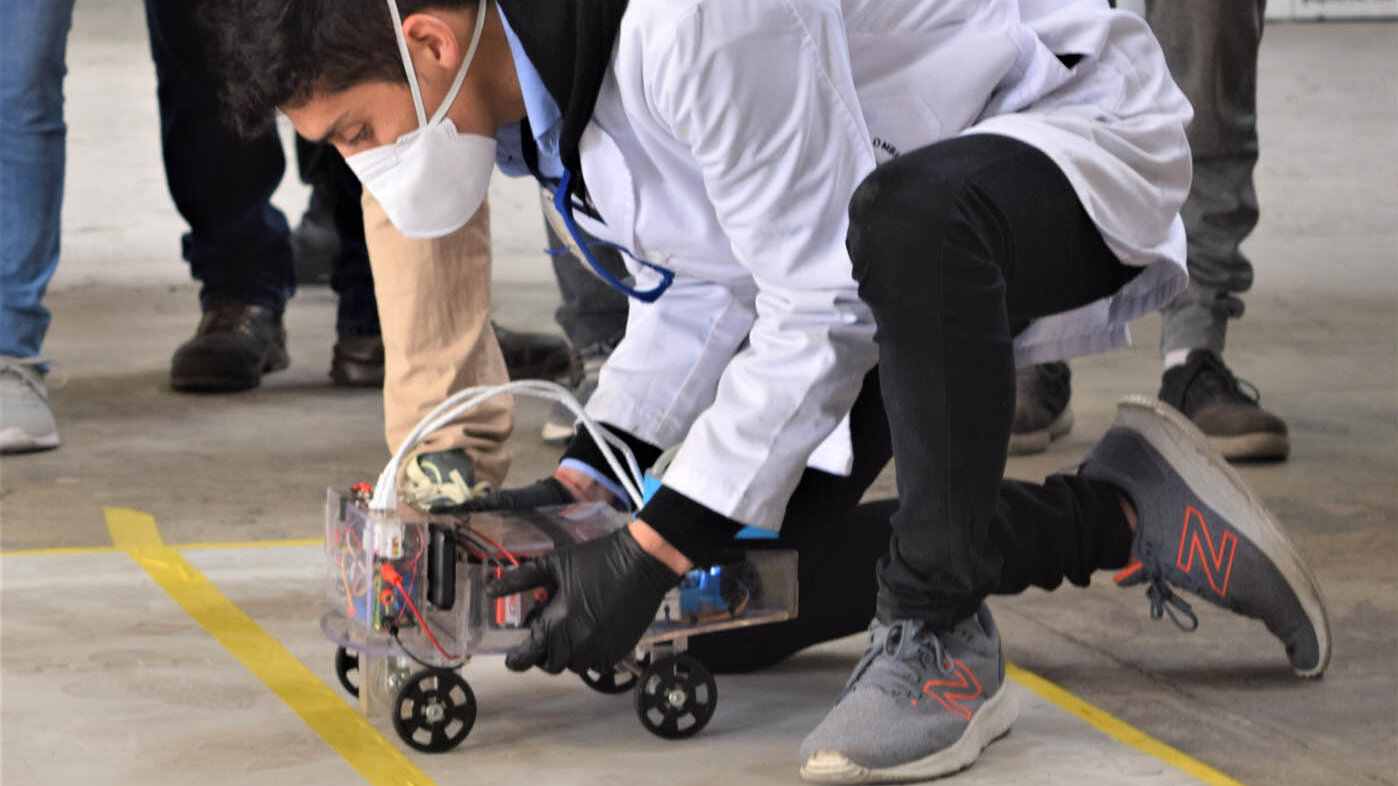 Fura ocupó el primer lugar en la competencia regional Chem-E-Car que se realizó en Lima en agosto pasdo. Fotos: Semillero de Investigación CHEM-Car UNAL.