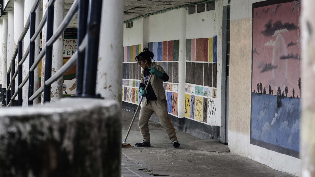 Entre 2003 y 2009 casi el 50 % de las mujeres reclusas tenían penas asociadas con delitos por tráfico de estupefacientes. Unimedios