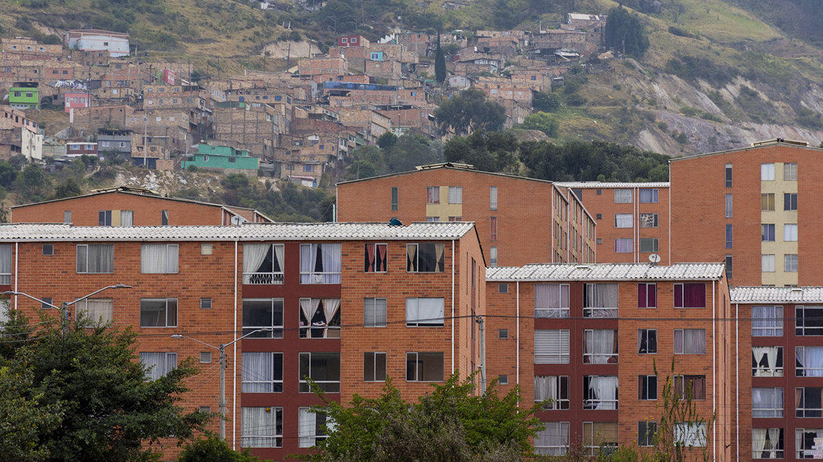 Al reasentar a una comunidad es necesario tener en cuenta las características de su vivienda y del entorno. Fotos: Brandon Pinto - Unimedios