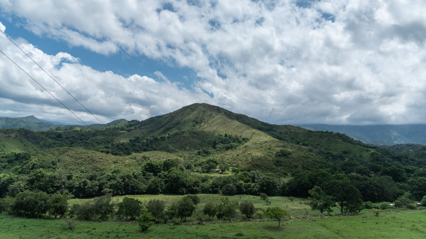 Gracias a su diversidad geológica, en la Sierra Nevada de Santa Marta habitan distintas comunidades indígenas. Foto: archivo Unimedios.