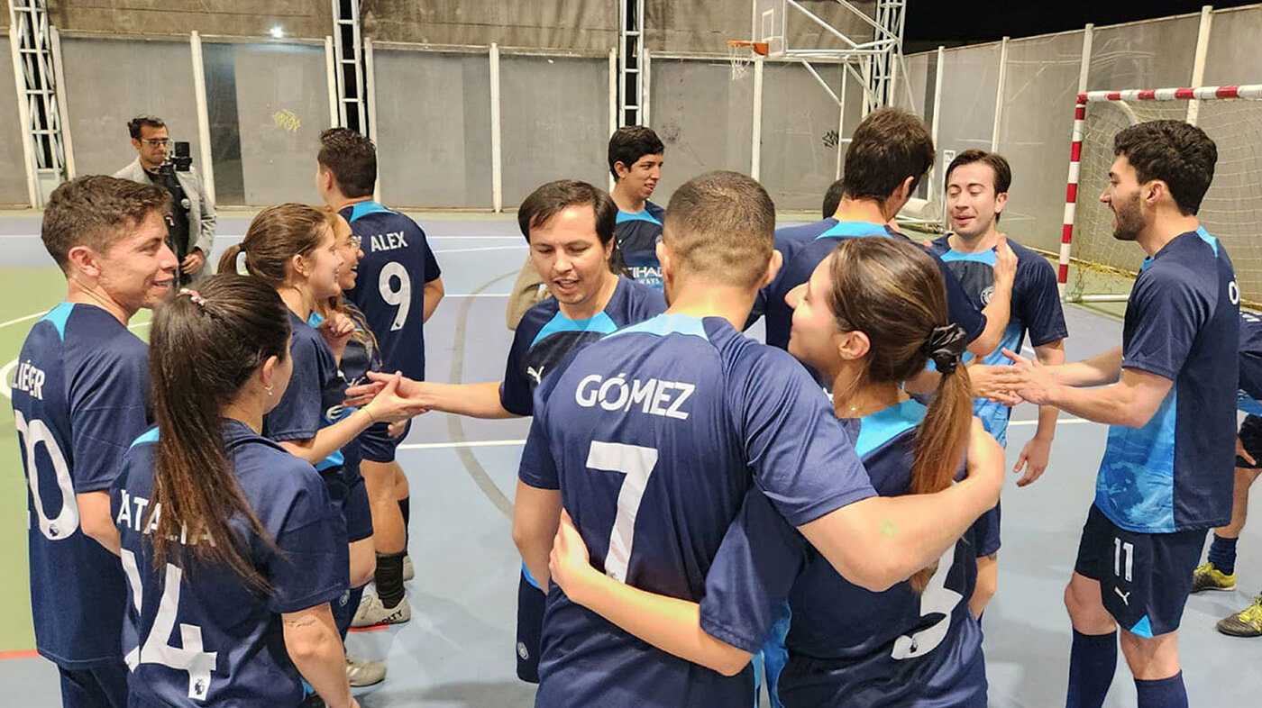 El equipo de Neurología y Neurocirugía ganó el 6° Campeonato de Futsal para Residentes de la Facultad de Medicina de la UNAL. Foto: Facultad de Medicina de la UNAL.