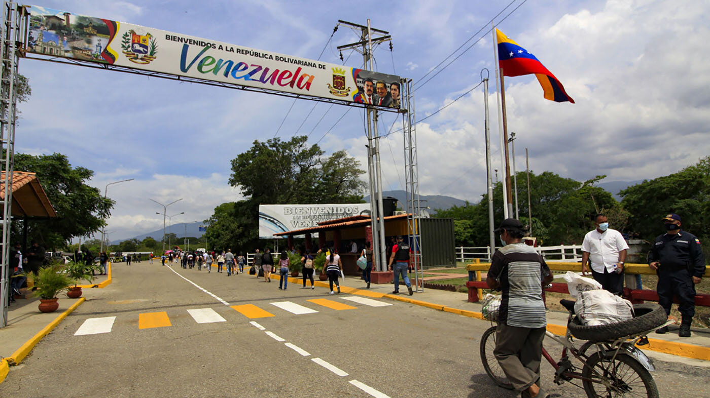 El autor hace reerencia a la frontera colombo-venezolana, entre otras. Foto: Schneyder Mnedoza / AFP.