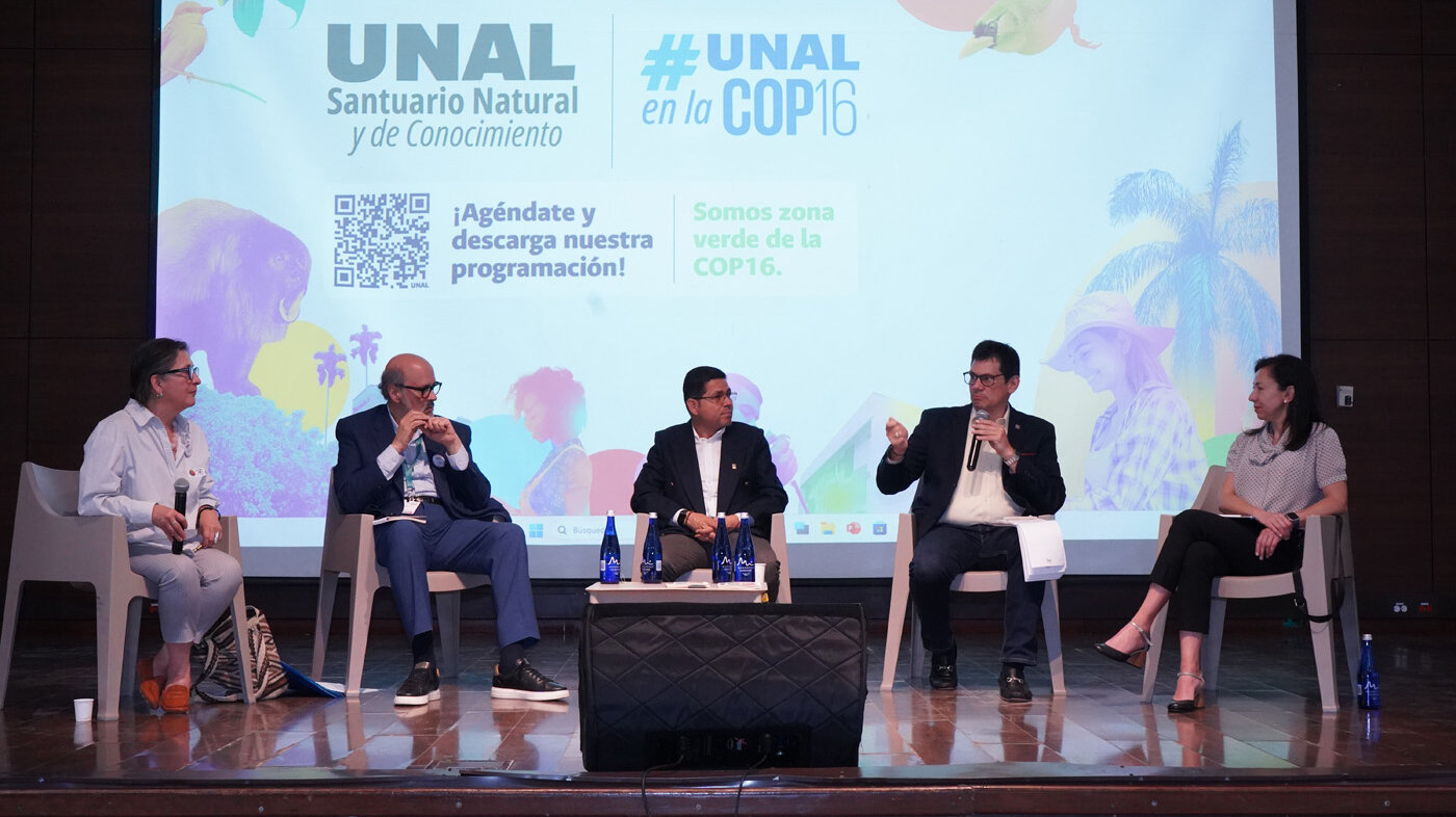 Conversatorio “El quehacer de la educación superior frente a los retos de la biodiversidad y el cambio climático”, con rectores de la UNAL y Uniandes y directivas académicas de la Univalle y la UIS. Fotos: Helmuth Ceballos, Unimedios Palmira.