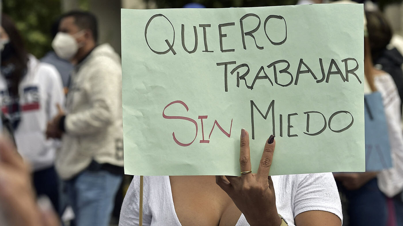 Según OnuSida, en 2019 se estimó que en Colombia había 244.400 trabajadoras sexuales. Foto: Rodrigo Buendia - AFP.
