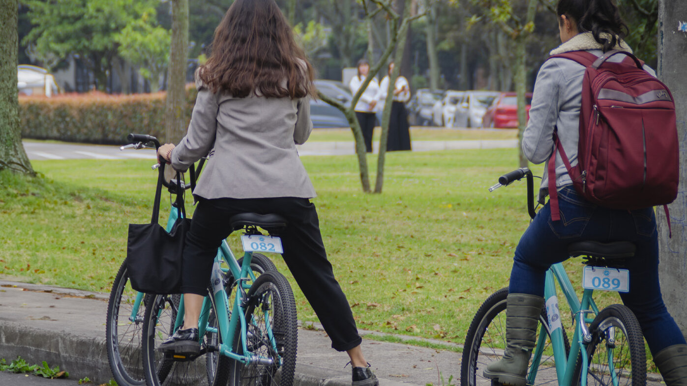 En la jornada se incentivó a las mujeres a perderle el miedo a montar en bicicleta. Fotos: María Fernanda Londoño, Unimedios.