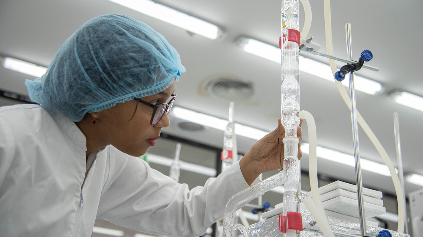 La ciencia es un motor indispensable para el desarrollo y repercute en la imagen de los países en el escenario global. Foto: Jeimi Villamizar, Unimedios