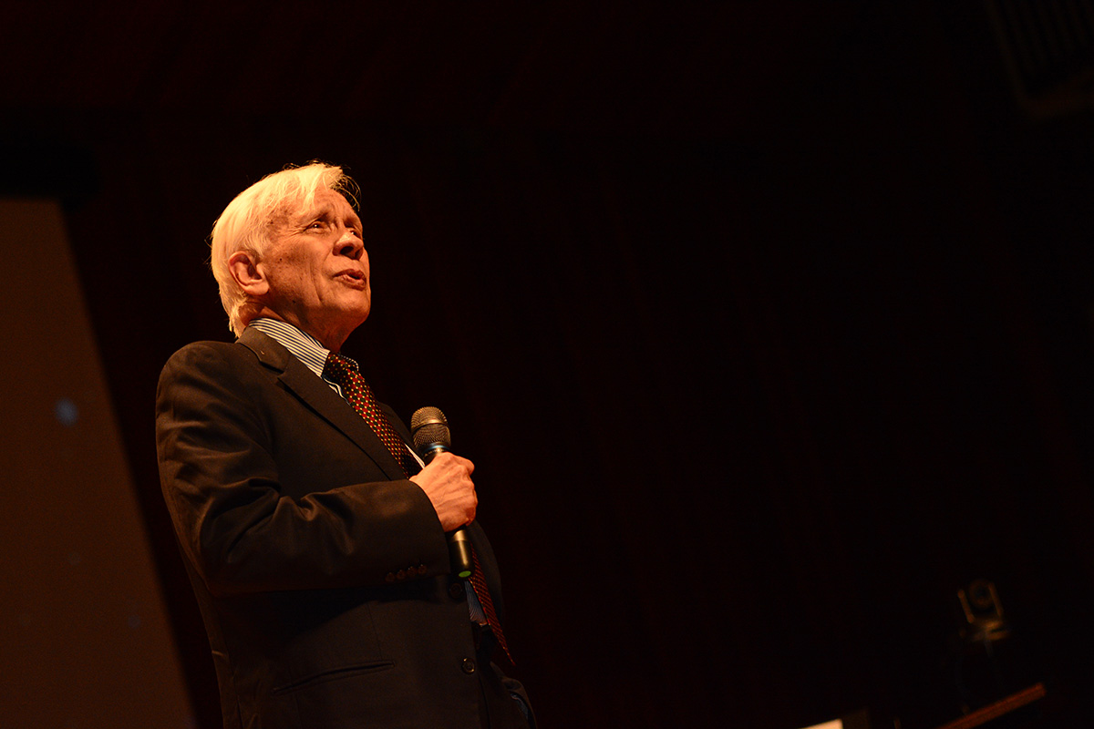 El neurocientífico Rodolfo Llinás fue homenajeado en el Auditorio León de Greiff de la U.N. Sede Bogotá.