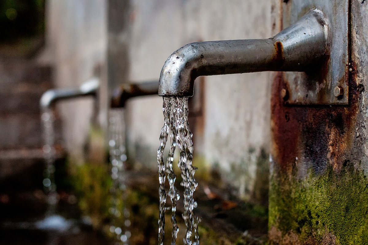 El 40 % de las aguas que se desechan en el hogar se pueden reutilizar.