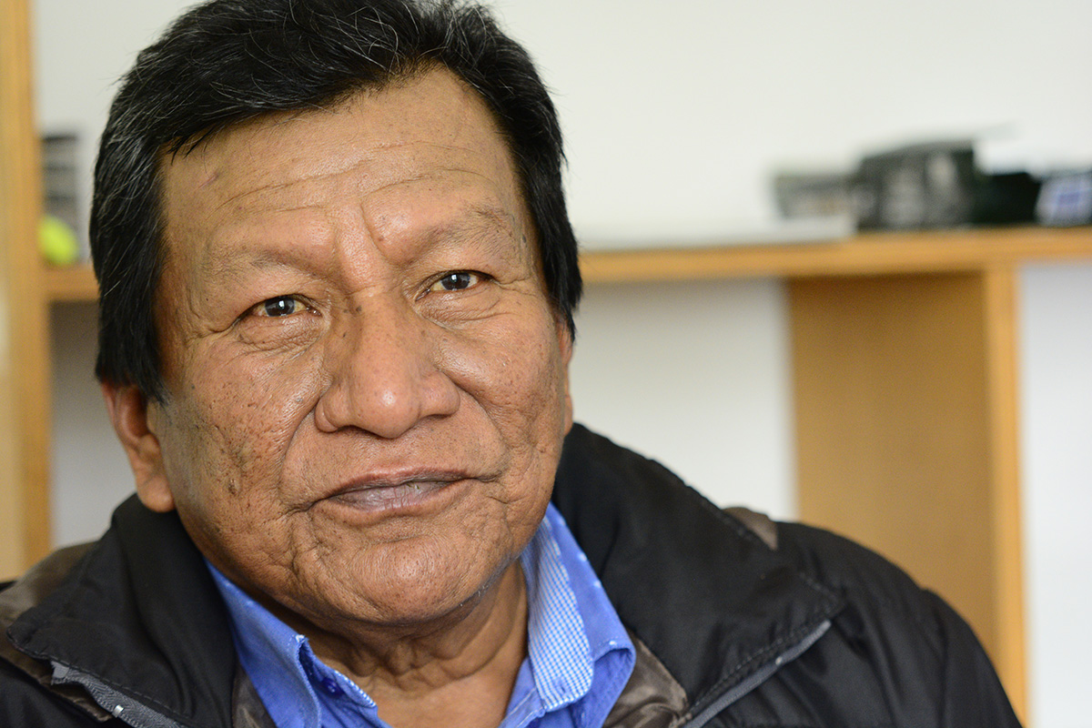 El profesor de la U.N Eudocio Becerra, originario de la comunidad Uitoto de San José del Encanto (Amazonas). Foto. Nicolás Bojacá.