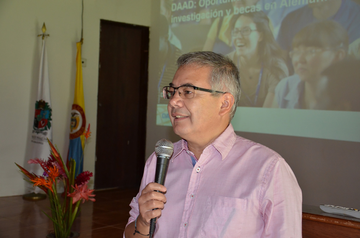 Director de la Sede Amazonia, profesor John Charles Donato.