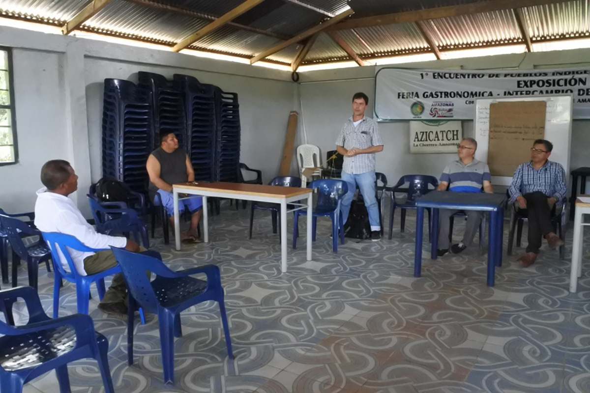 John Charles Donato, director de la Sede Amazonia de la U.N., y profesores de la Sede, inician clases en el corregimiento de La Chorrera.