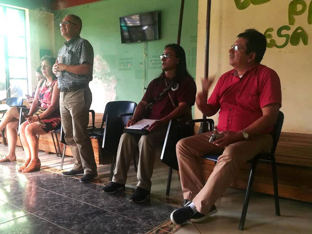 Director y profesores de la U.N. Sede Amazonia inician clases en Mitú.