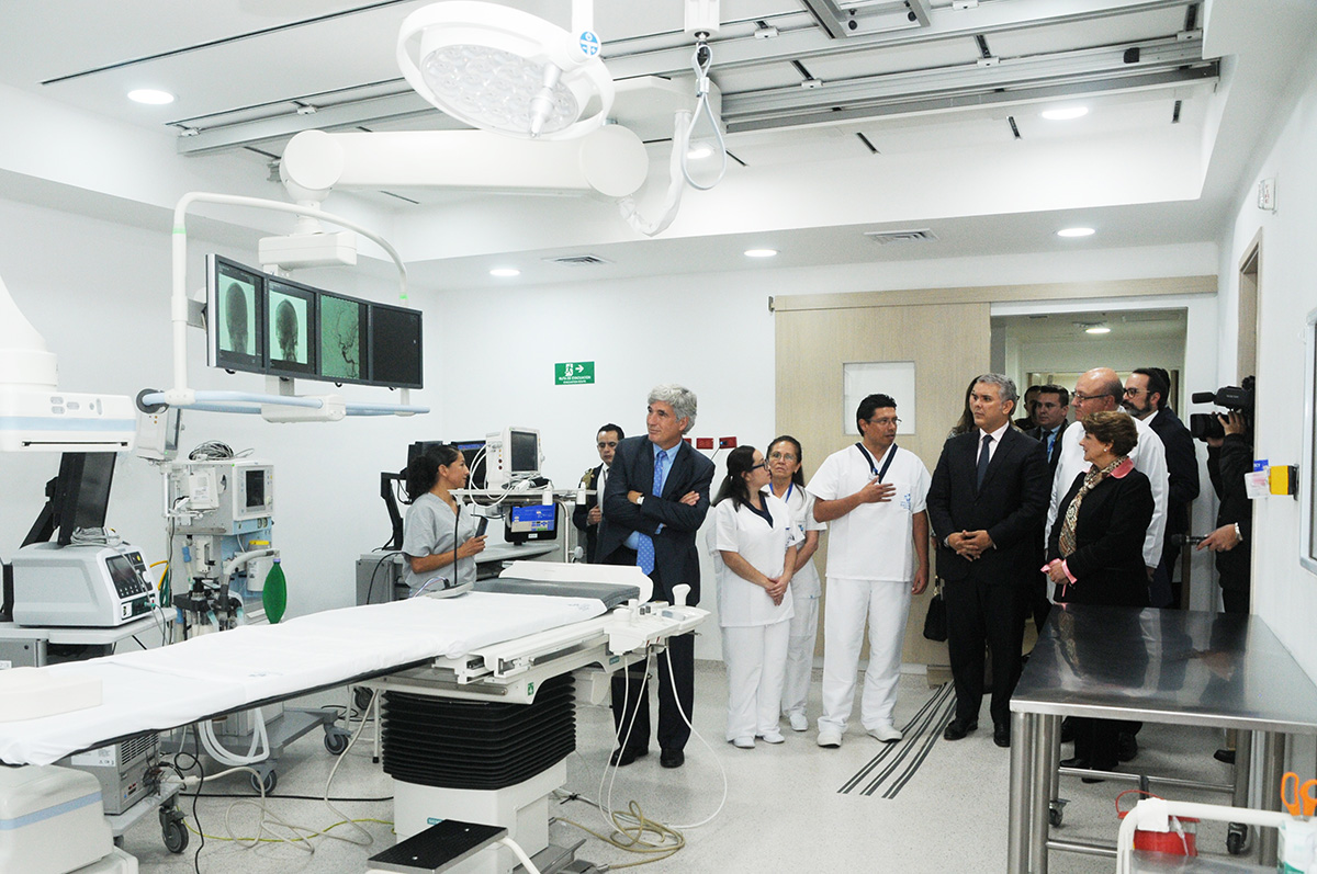 El presidente de la República, Iván Duque, aprovechó la ocasión para visitar las instalaciones del HUN. Fotos: Nicolás Bojacá ' Unimedios