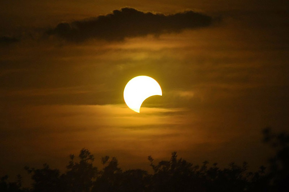 Este fenómeno será totalmente visible durante cerca de 2 minutos, en una franja que cruza Chile y Argentina.