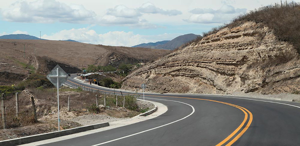 El corredor vial Cano-Mojarras forma parte de la Troncal de Occidente, que atraviesa Colombia de norte a sur. Foto: archivo Unimedios.