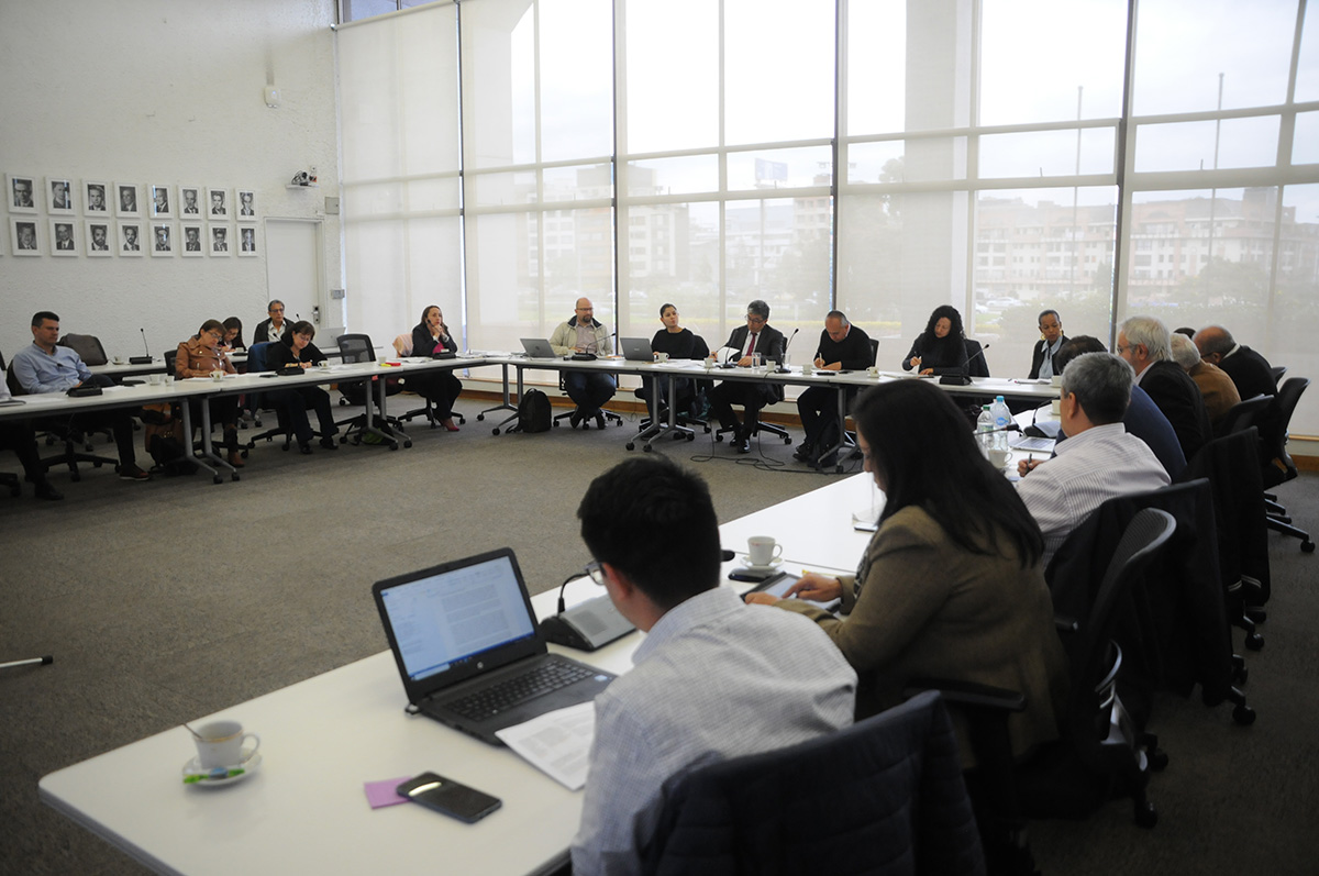 En la reunión también se presentaron las estrategias con las que se incluirá a la comunidad universitaria en la planeación. Fotos: Nicolás Bojacá ' Unimedios.