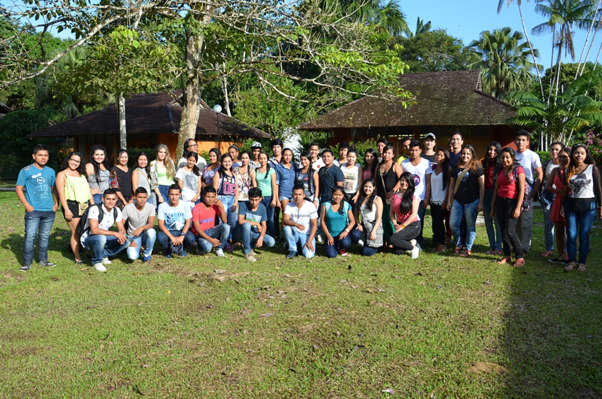 Un total de 54 jóvenes ingresan a la U.N. Sede Amazonia.