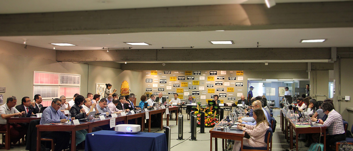 Con la presencia del rector, vicerrectores, decanos y directivos de nivel nacional, se llevó a cabo en la U.N. Sede Medellín la sesión cinco de 2016 del Consejo Académico.