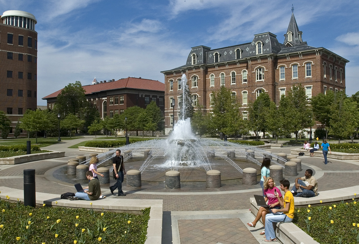 La Universidad de Purdue fue fundada en 1869 y se encuentra en el estado de Indiana. -  www.purdue.edu