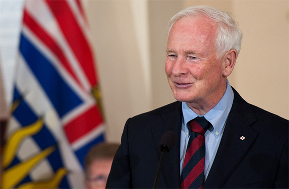 Gobernador general de Canadá, David Lloyd Johnston. http://noticiasmontreal.com/wp-content/uploads/2014/11/Gobernador-general-de-Canada-David-Johnston-Colombia-Chile.jpg