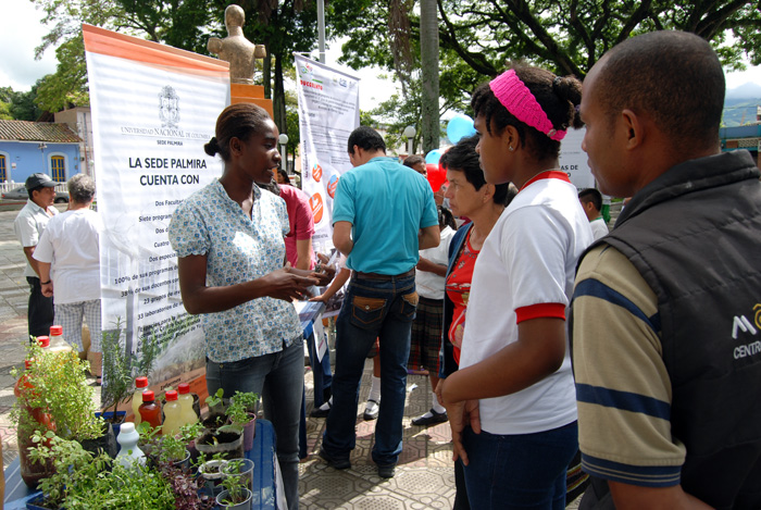 En el parque principal de este municipio del Cauca, la sede presentó el proyecto Educorinto. / Unimedios