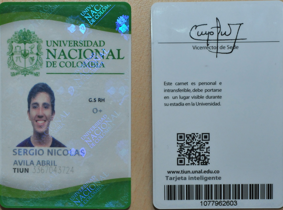 Esta es una de las 12.000 tarjetas inteligentes para estudiantes de la U.N. Fotos: Lucas Ríos