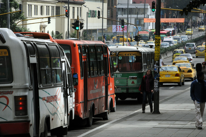 Según el Instituto de Desarrollo Urbano (IDU), el próximo 27 de febrero empezará la construcción de la troncal 'ligera' de Transmilenio por la carrera Séptima. Sin embargo, aún está en veremos la aprobación del plan de tráfico. - Víctor Manuel Holguín/Unimedios