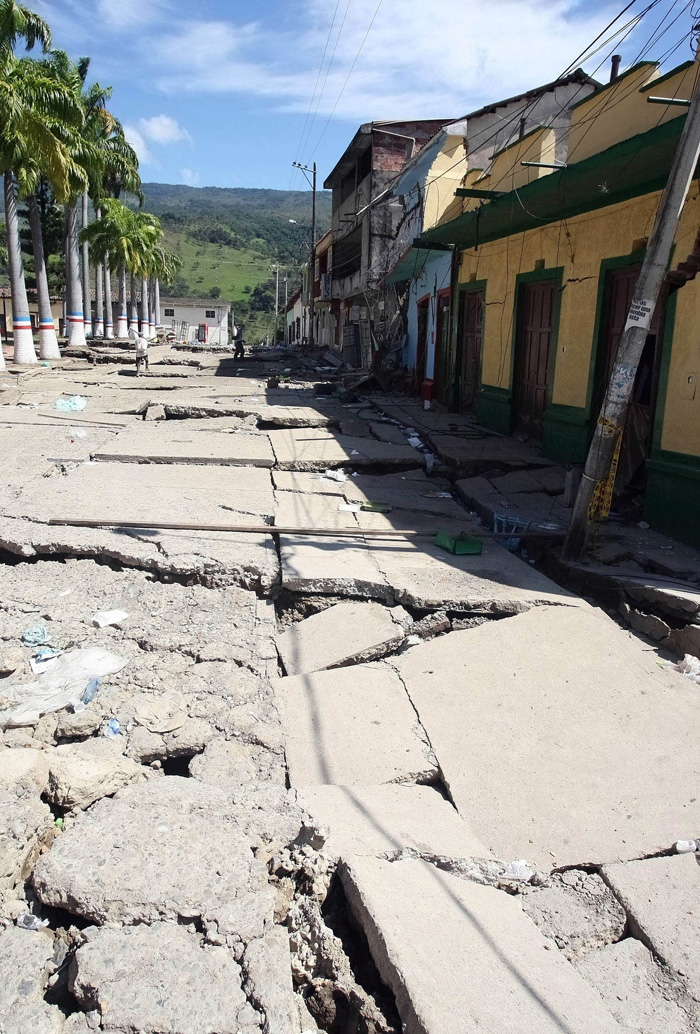 En Gramalote, Norte de Santander, 3.000 habitantes fueron desalojados por causa del hundimiento del pueblo. - El Tiempo