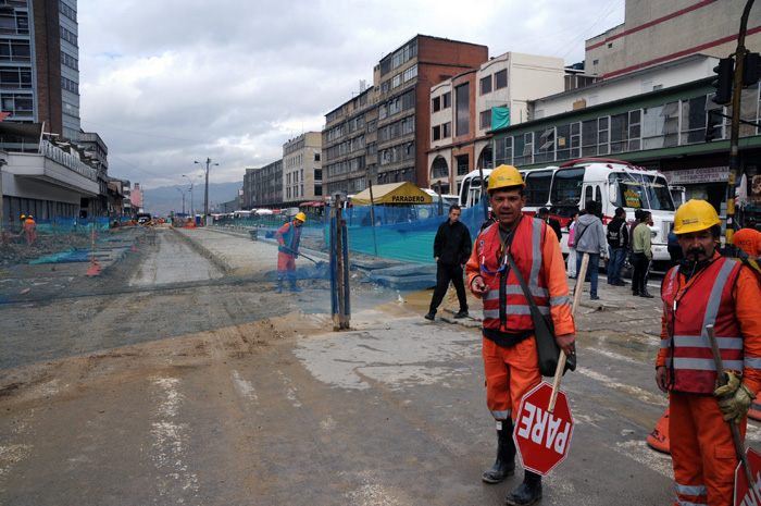 La solución definitiva a los problemas de movilidad en Bogotá requiere la construcción del Metro y culminar las fases previstas de Transmilenio.