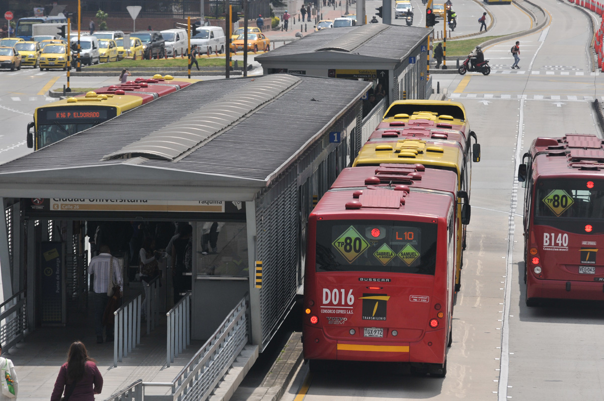 El metro de Bogotá debe verse como el complemento y la evolución de Transmilenio, no como su gran competidor. Foto: archivo Unimedios