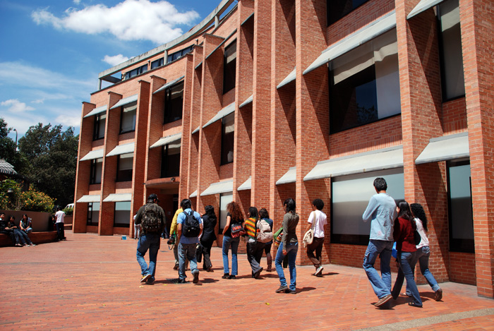 Universidad Nacional de Colombia obtained the first place as the enterprise with the best labor conditions in the country, according to Merco's survey. Photos: A Felipe Castaño / Unimedios